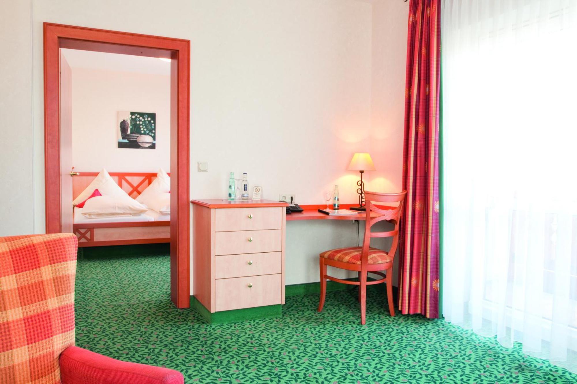 Landkomfort Hotel Elsenmann Willingen  Ruang foto