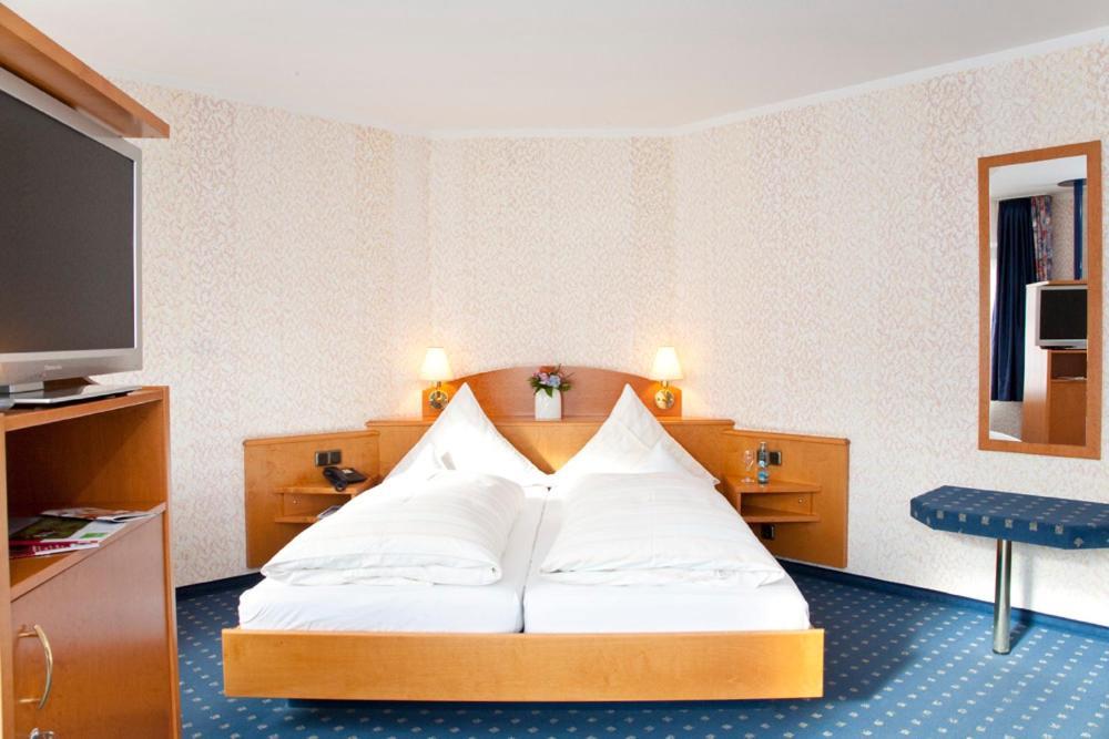 Landkomfort Hotel Elsenmann Willingen  Ruang foto